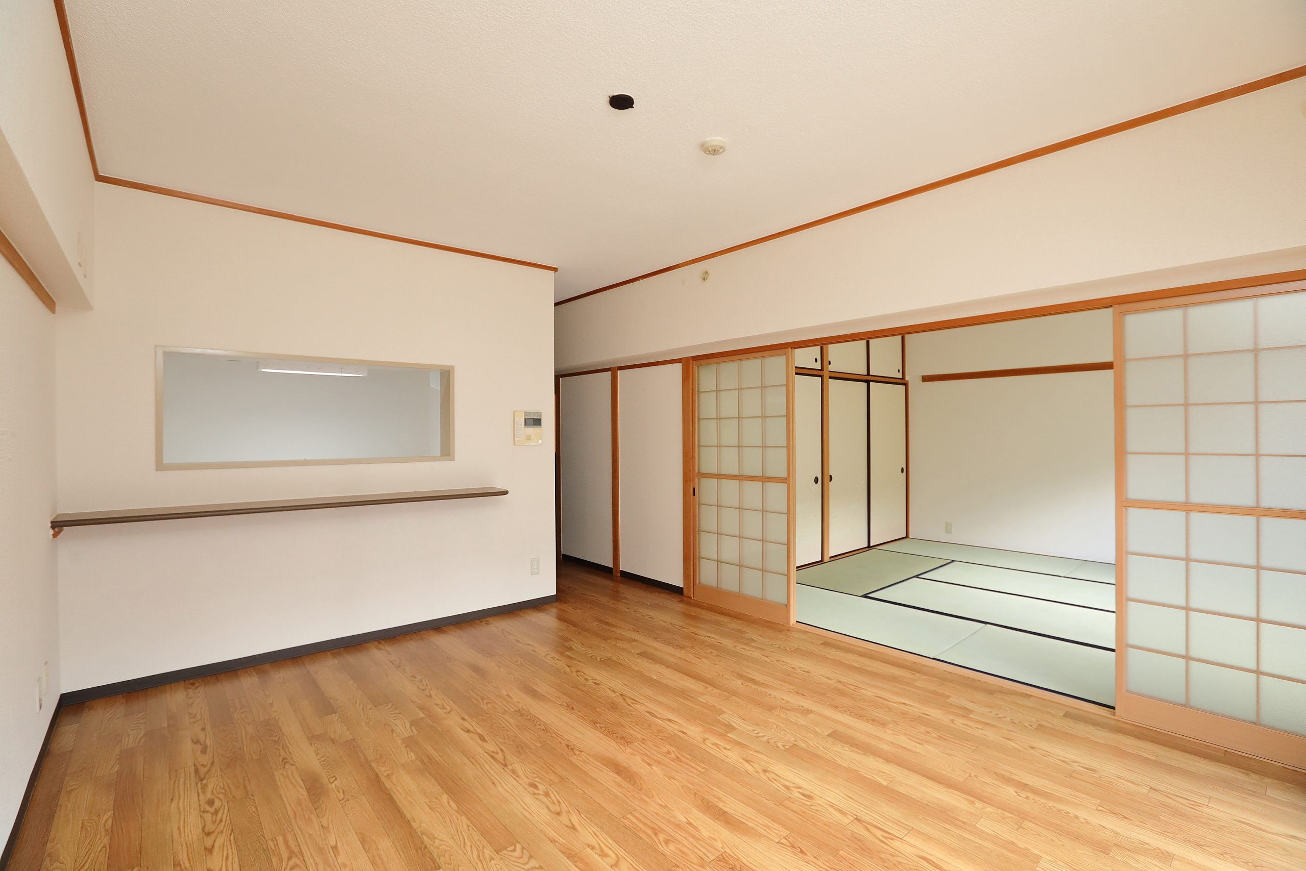 南面開口のある開放的なリビング・和室