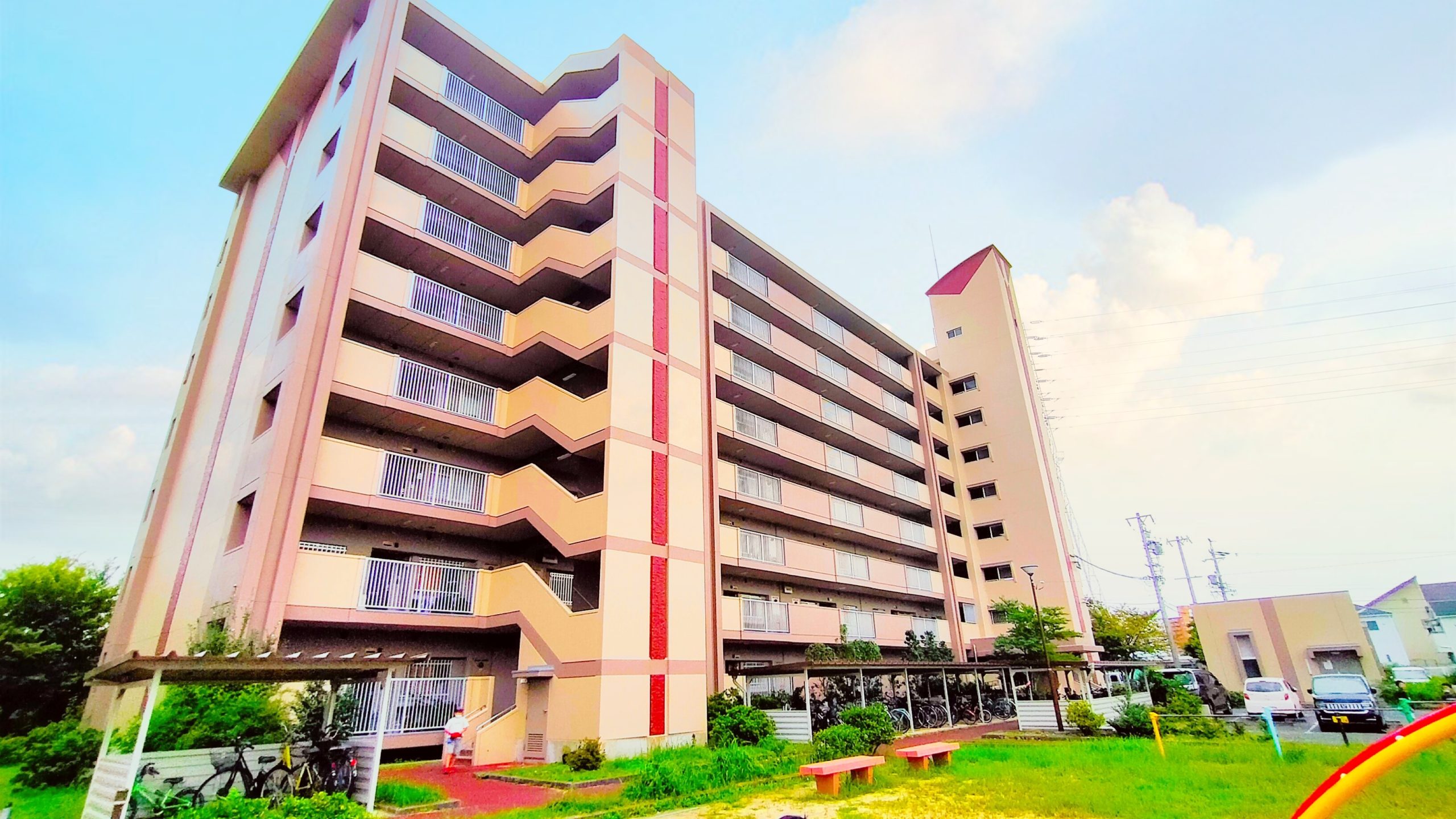 A棟北側 敷地内にキッズパークがあり、お子様も安心してあそぶことができます