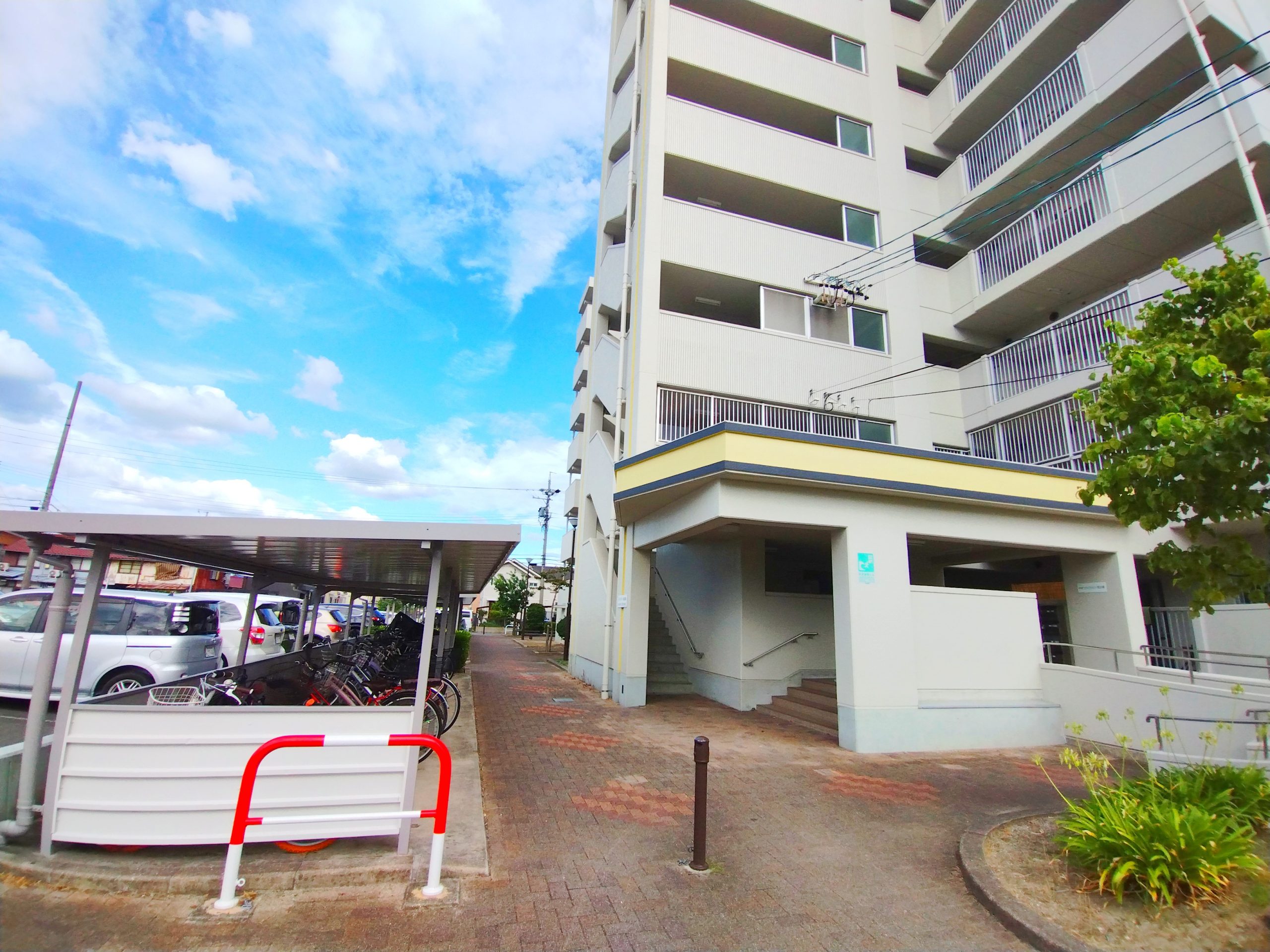 エントランス①