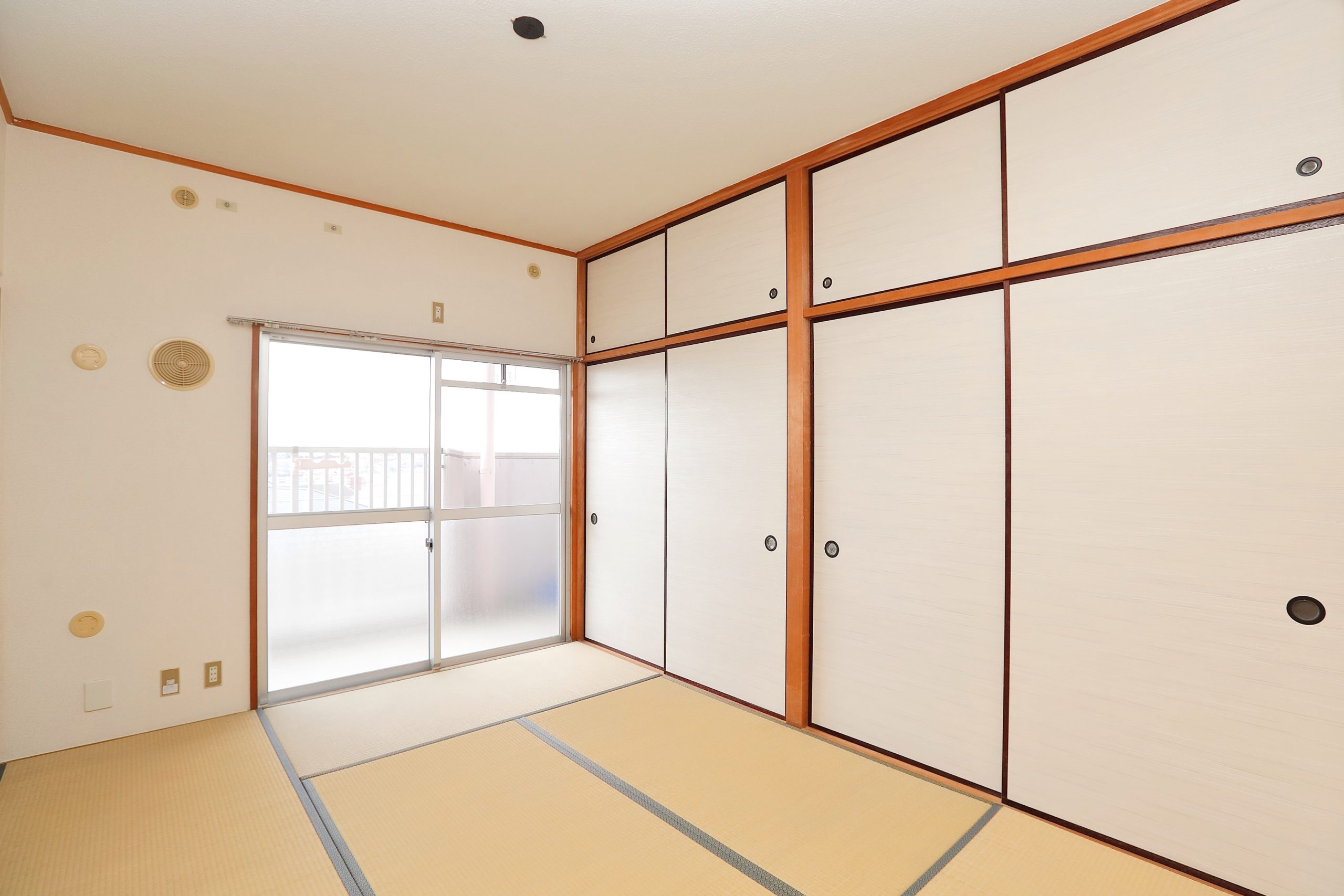 南面和室はお子様に安心して遊んでいただけます