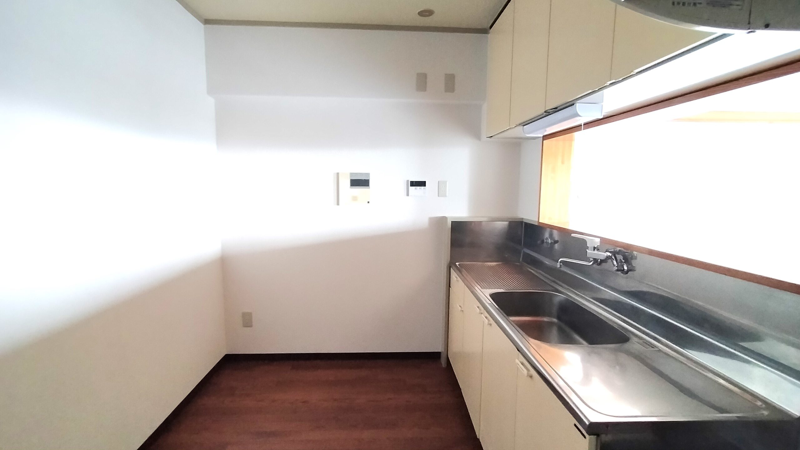 ワイドの広いキッチン