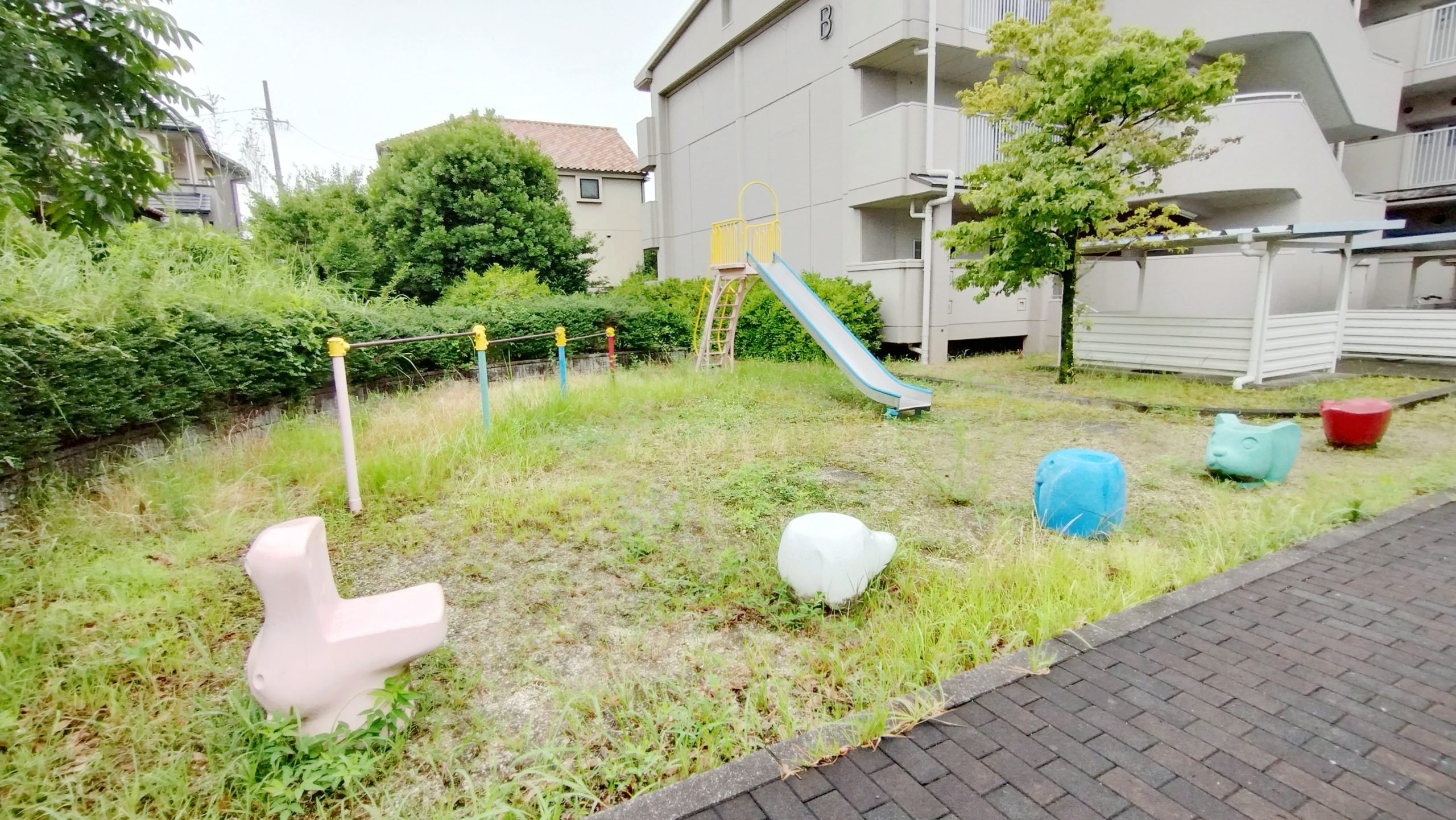 B棟には北側にもキッズパークがあります