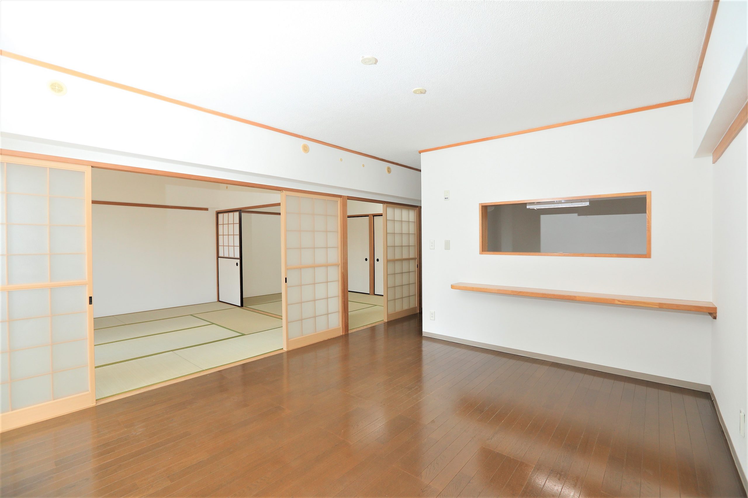 リビングから和室