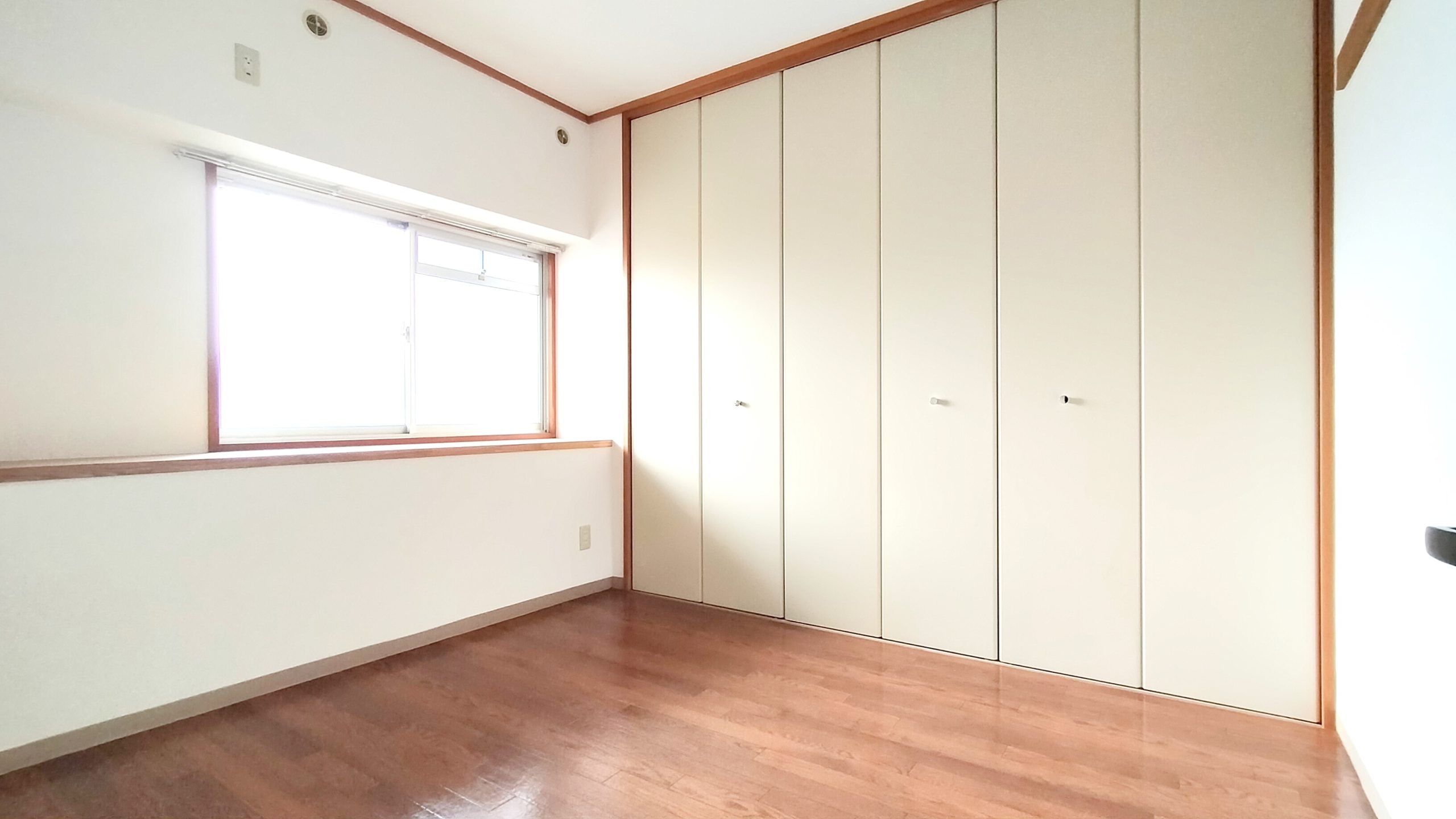 洋室には大きなクローゼット付!