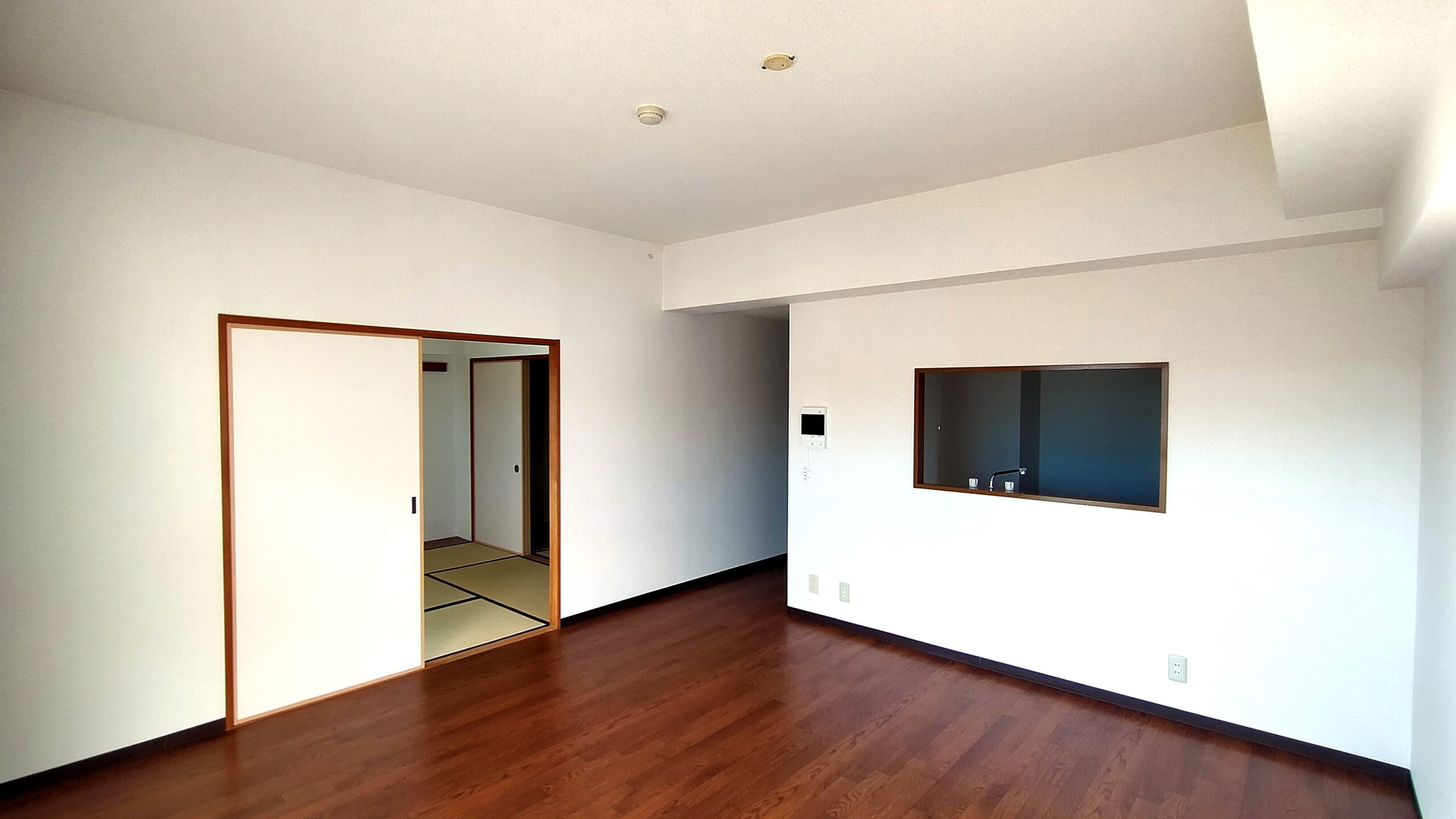 リビングから和室