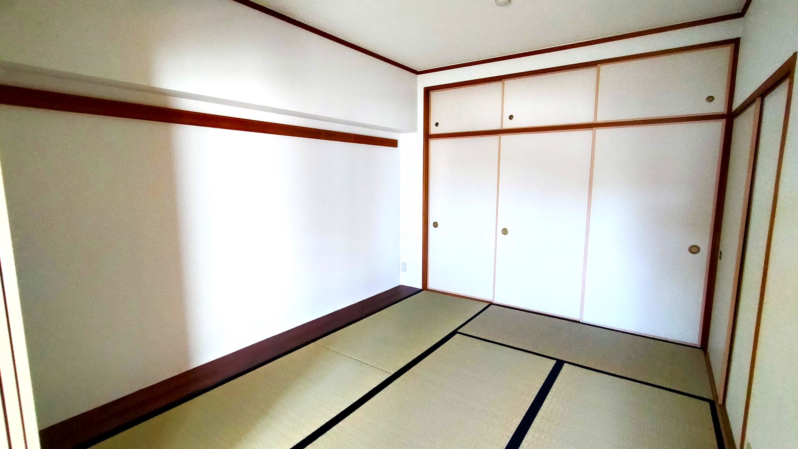 続き和室② 押し入れの収納もたくさんあります!