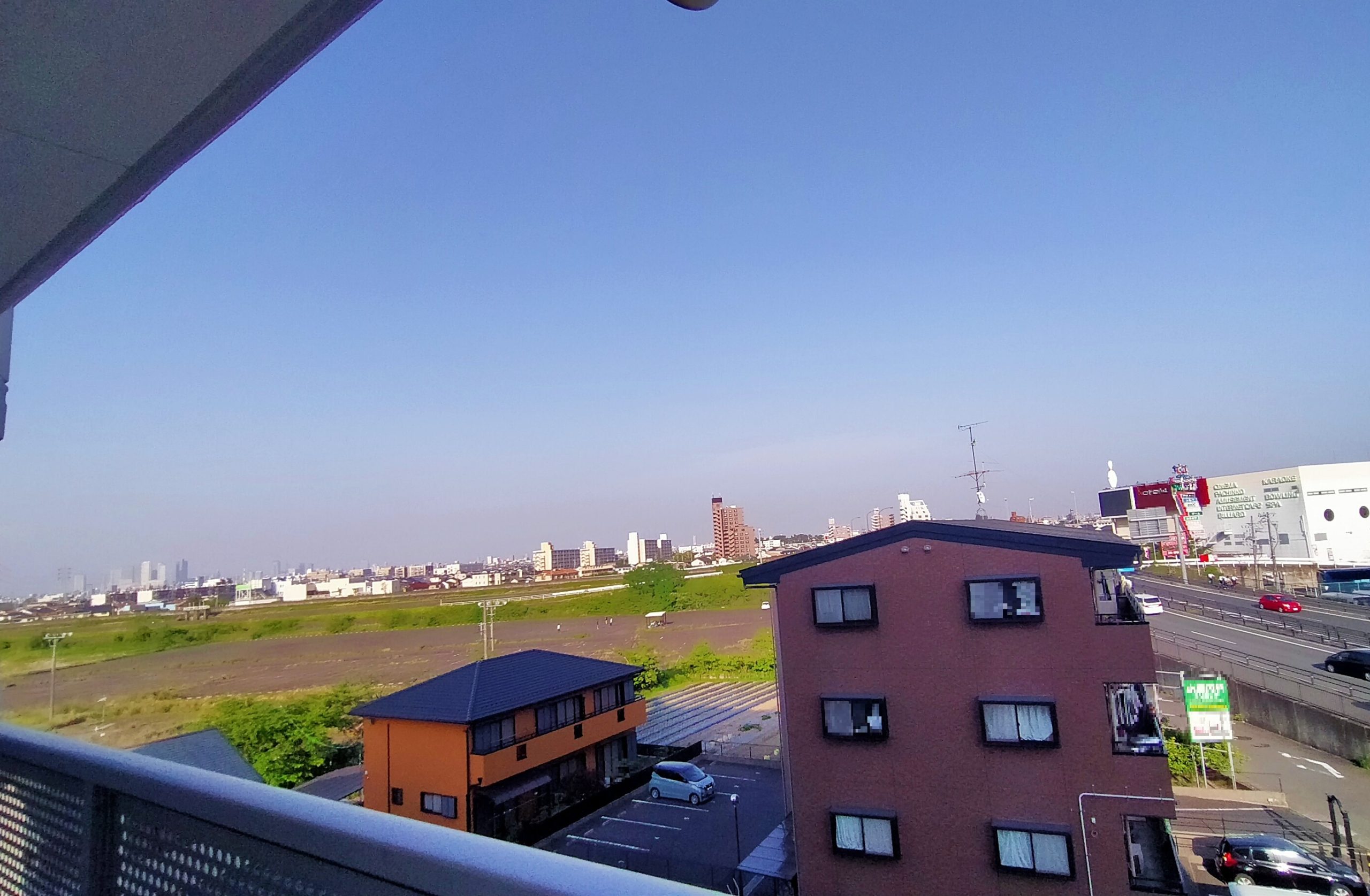 5階南東側バルコニー眺望 左手には名古屋駅のビル群も望めます