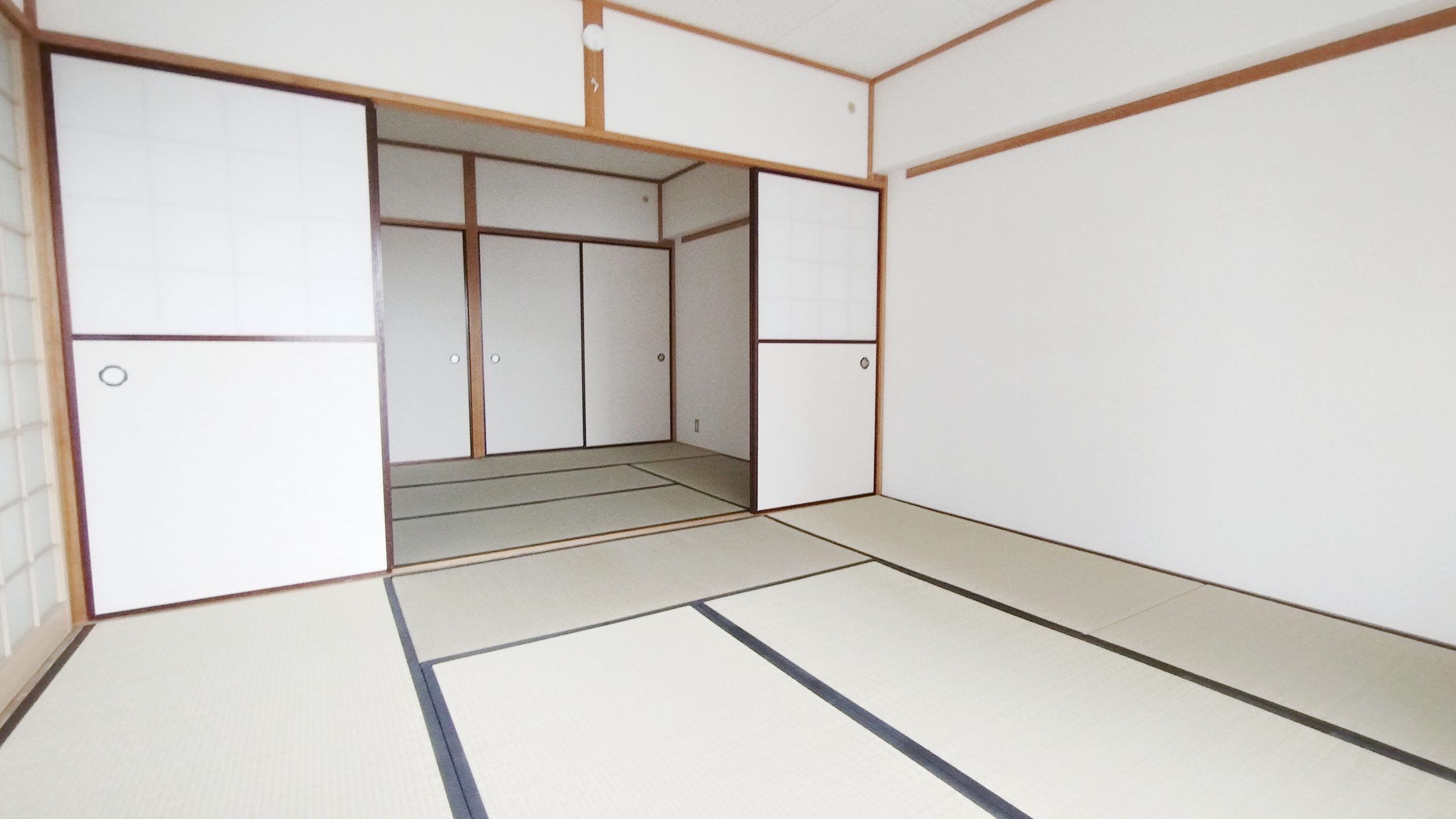 明るく広々した和室はお子様も安心して遊ばせることが出来ます