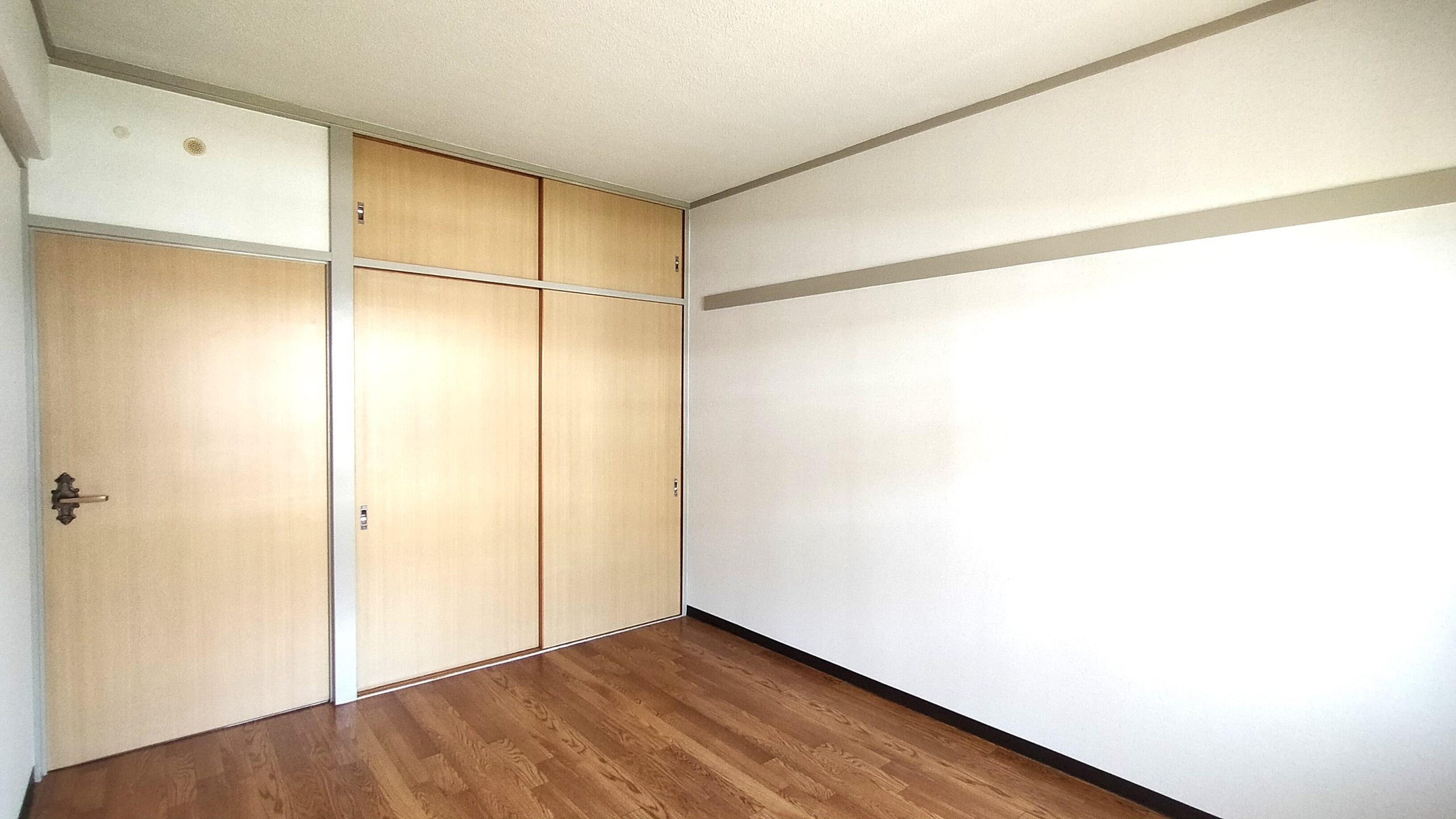 北側洋室にも収納がたくさんあります