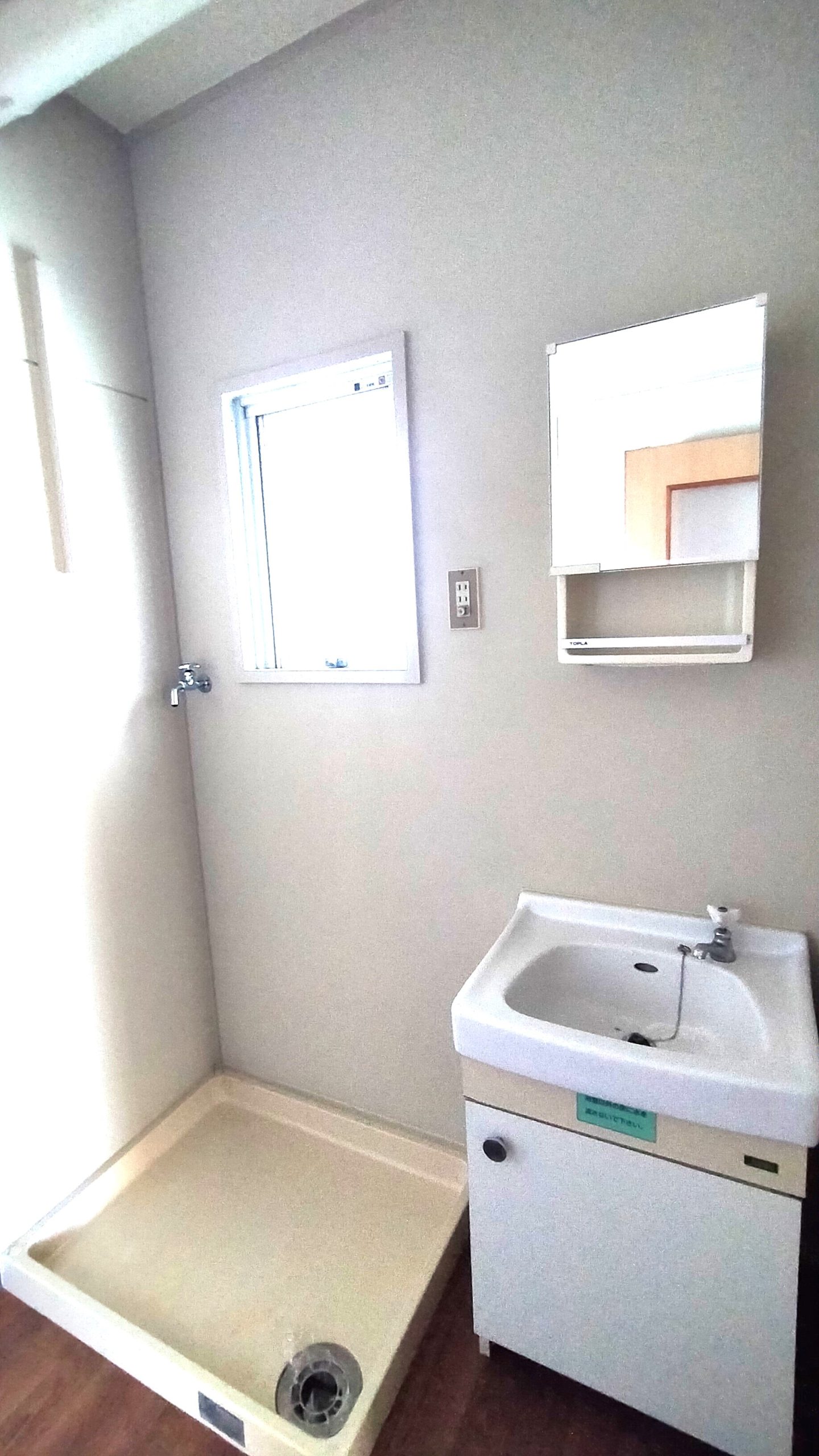 トイレ洗面別 洗濯置き場付き!