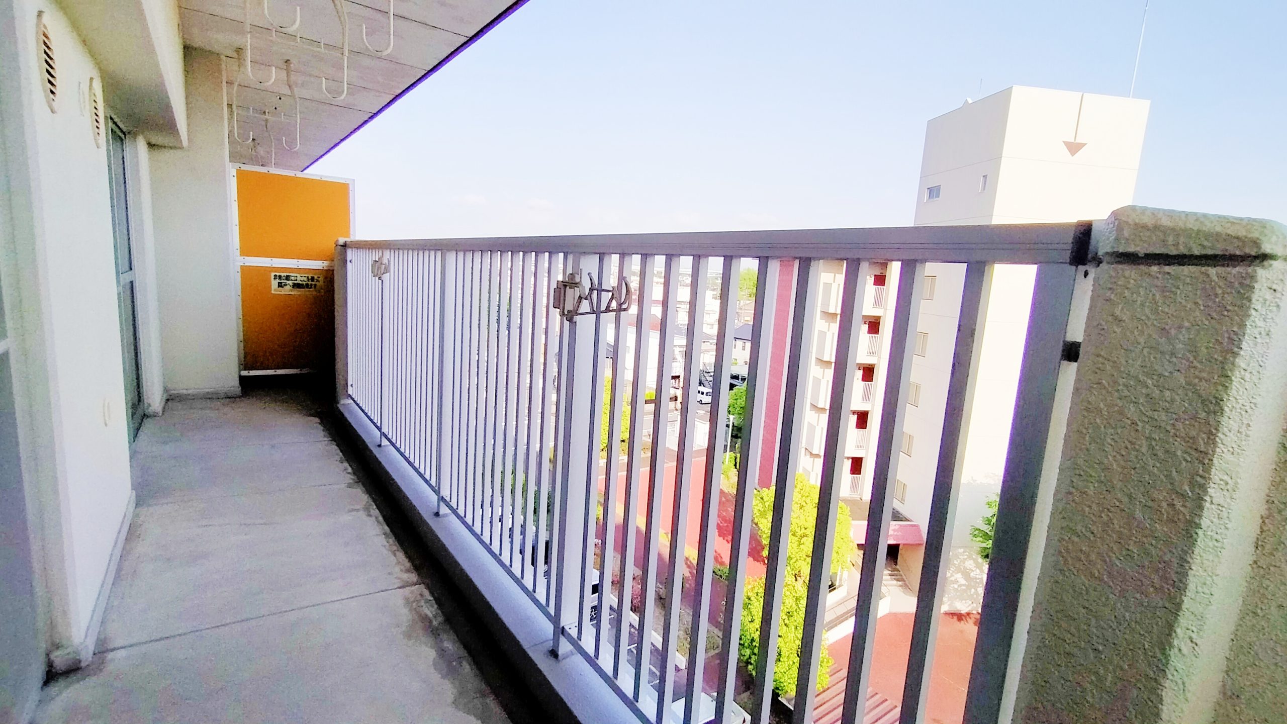 奥行の広いバルコニーは風通し抜群です