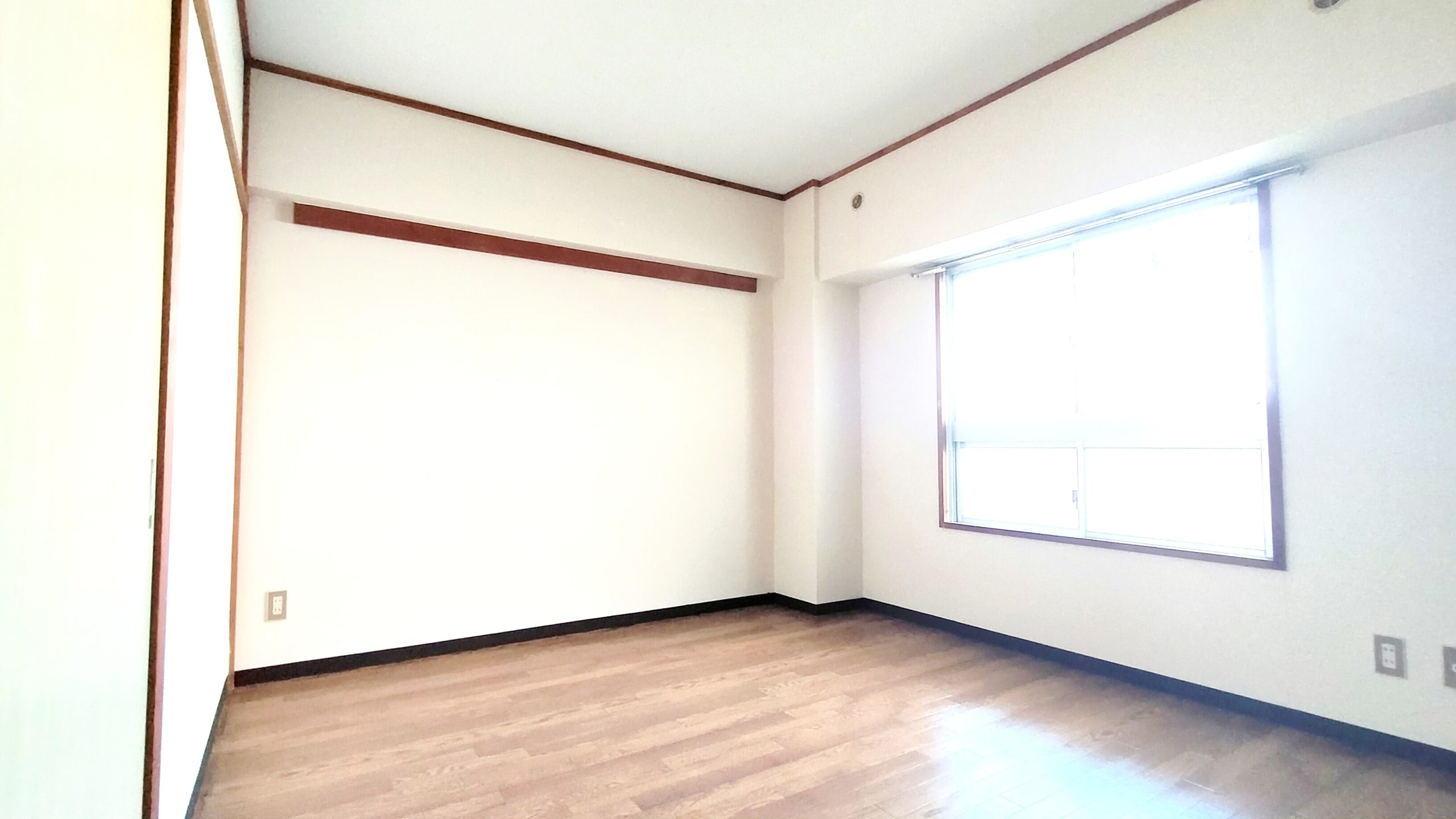 大きな開口があるため北側でも明るく過ごせます