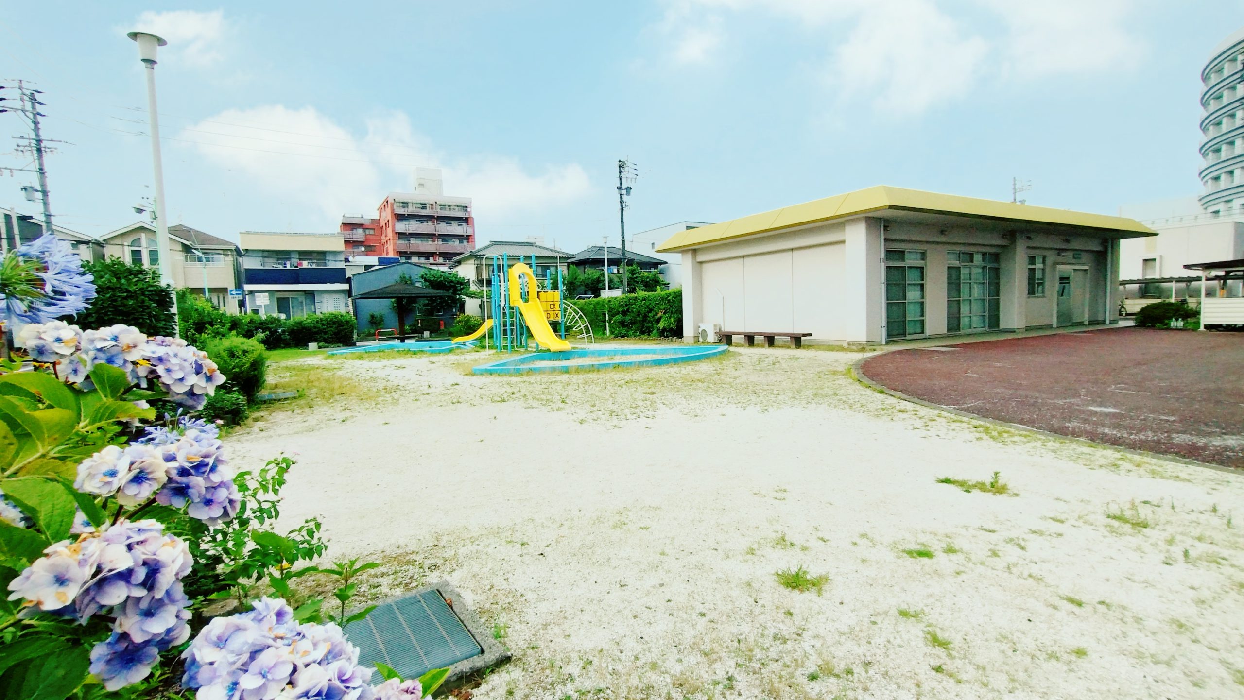 広々したキッズパークも敷地内にあります